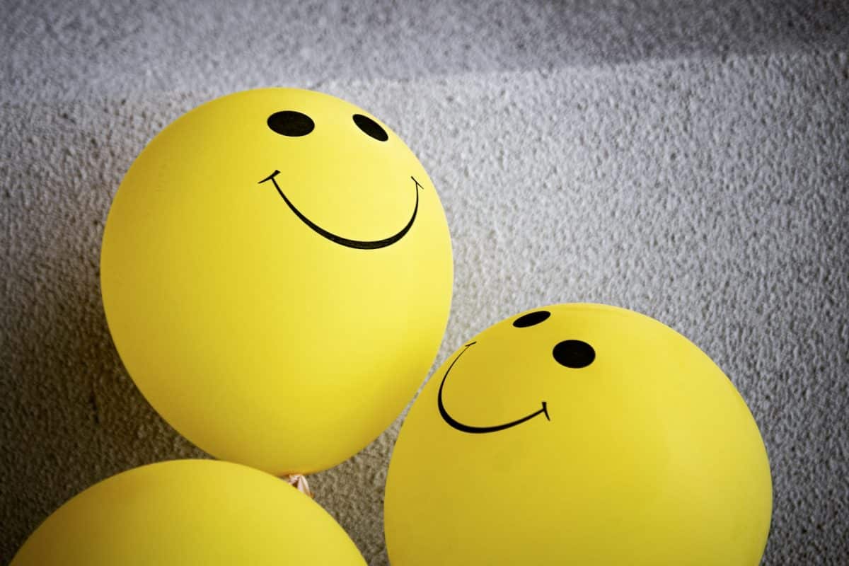 5 astuces pour maintenir une attitude positive face à l'adversité