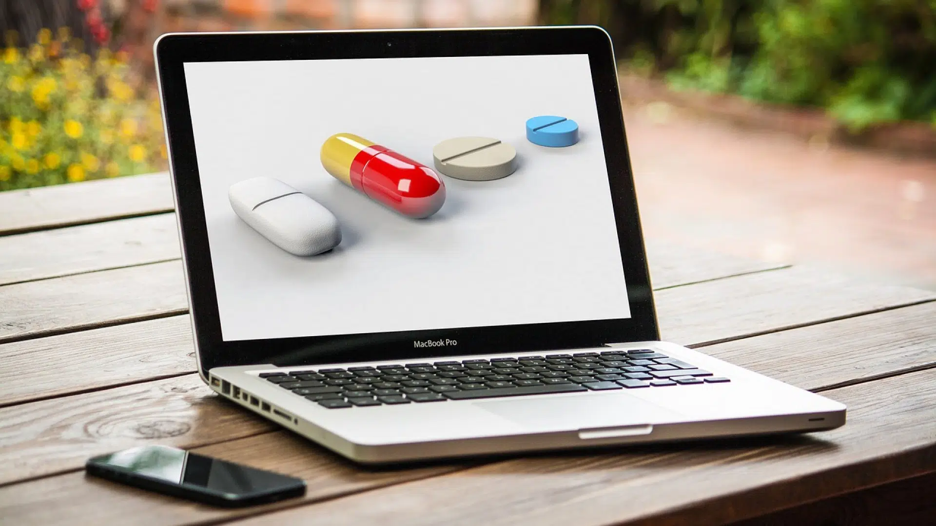Pharmacie en ligne : Quels produits y trouve-t-on ?